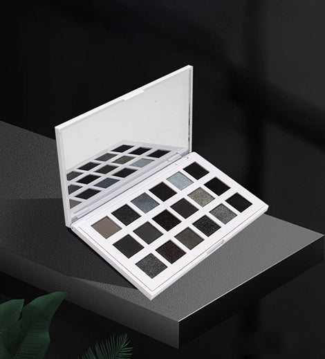 Arabella London | Highly pigmented | Eyeshadow Palette Smoky Grey